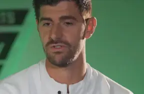 Courtois hails Raúl as a true Real Madrid legend - context, analysis and fan reaction photo