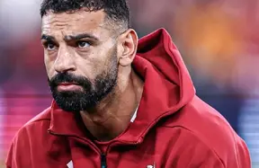 Mohamed Salah questions Liverpool future after benching vs Leeds - Saudi links intensify photo