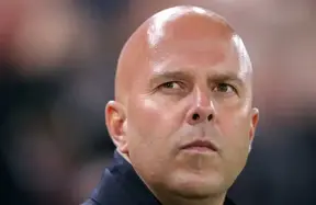 Liverpool board back Arne Slot after Salah outburst - star’s Milan trip in doubt photo