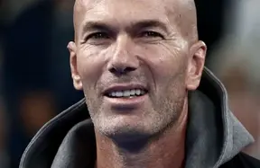 Real Madrid weighing options: Zidane prioritizes France, Klopp settled at Red Bull as Alonso future questioned photo