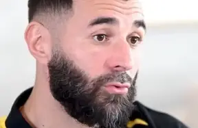 Benzema urges Real Madrid talks and joint rewatch sessions, not a squad overhaul photo