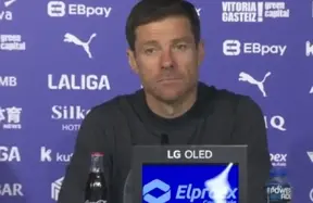 Xabi Alonso calls Vini Jr penalty 'very clear' - why the referee was right to play on photo