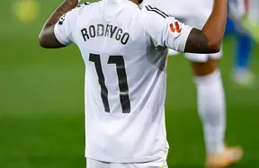 Rival view: Rodrygo's 'not serious' discomfort could cost Real Madrid more than they admit photo