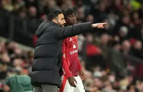 Kobbie Mainoo keen on January loan to Napoli as Amorim invites talks photo