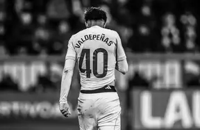 Victor Valdepeñas makes Real Madrid La Liga debut - a composed left back option for Ancelotti photo