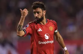 Bruno Fernandes says Man United wanted him to go in summer - captain stayed for love of the club photo
