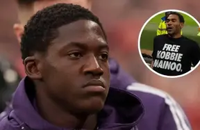Kobbie Mainoo faces backlash after "Free Kobbie" shirt link sparks dressing-room questions at Man United photo