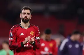 Bruno Fernandes set to stay at Man United after clarity talks, per Andy Mitten photo