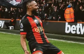 Manchester United pitch project to Antoine Semenyo after positive talks - January move gathering pace photo