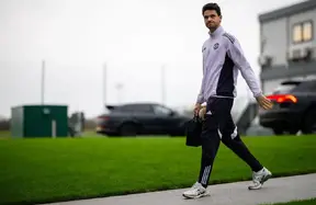 Ruben Amorim cools Emi Martinez talk before Villa clash - signals of a summer move grow photo