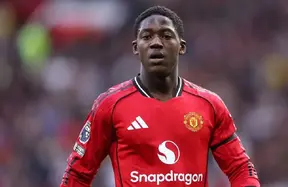 Sky: With Bruno Fernandes a January doubt, Man United set to block any Kobbie Mainoo exit photo