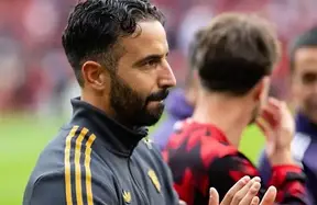 Manchester United accelerate January midfield plan after Bruno setback - Neves and Gallagher head shortlist photo