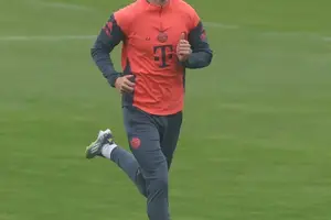 Bayern rocked before Der Klassiker: Josip Stanišić still not in team training, set to miss Dortmund photo