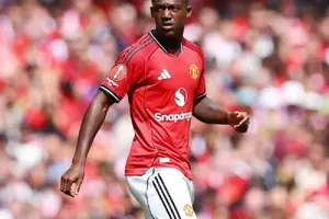 Kobbie Mainoo ruled out vs Spurs after training knock - big boost for Tottenham photo