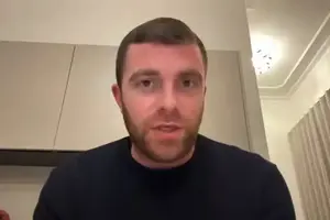 Man United receive official loan proposal with obligation for Joshua Zirkzee - decision awaits board and Ruben Amorim photo