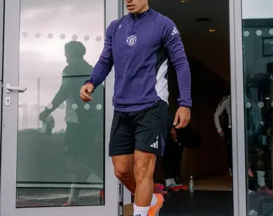 Lisandro Martínez joins Argentina camp to train as fitness gamble irritates Man United fans photo
