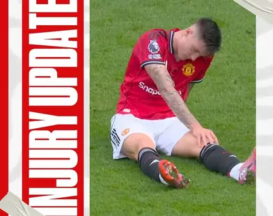Benjamin Šeško limps off vs Spurs with left knee issue - rivals sense United setback photo