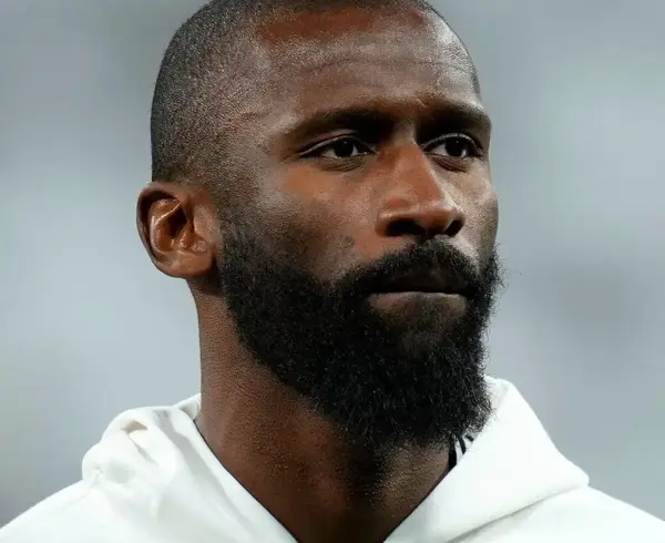 Real Madrid push to renew Antonio Rüdiger as talks advance with mutual green light photo